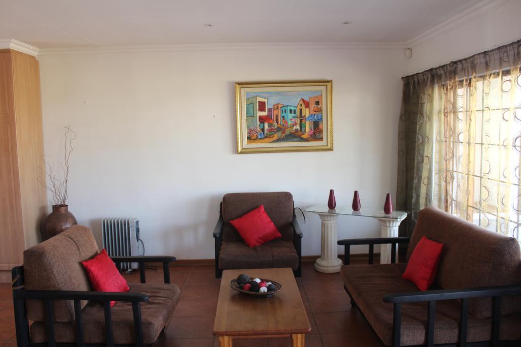 Bottom Of Boden Hotel Benoni Bagian luar foto